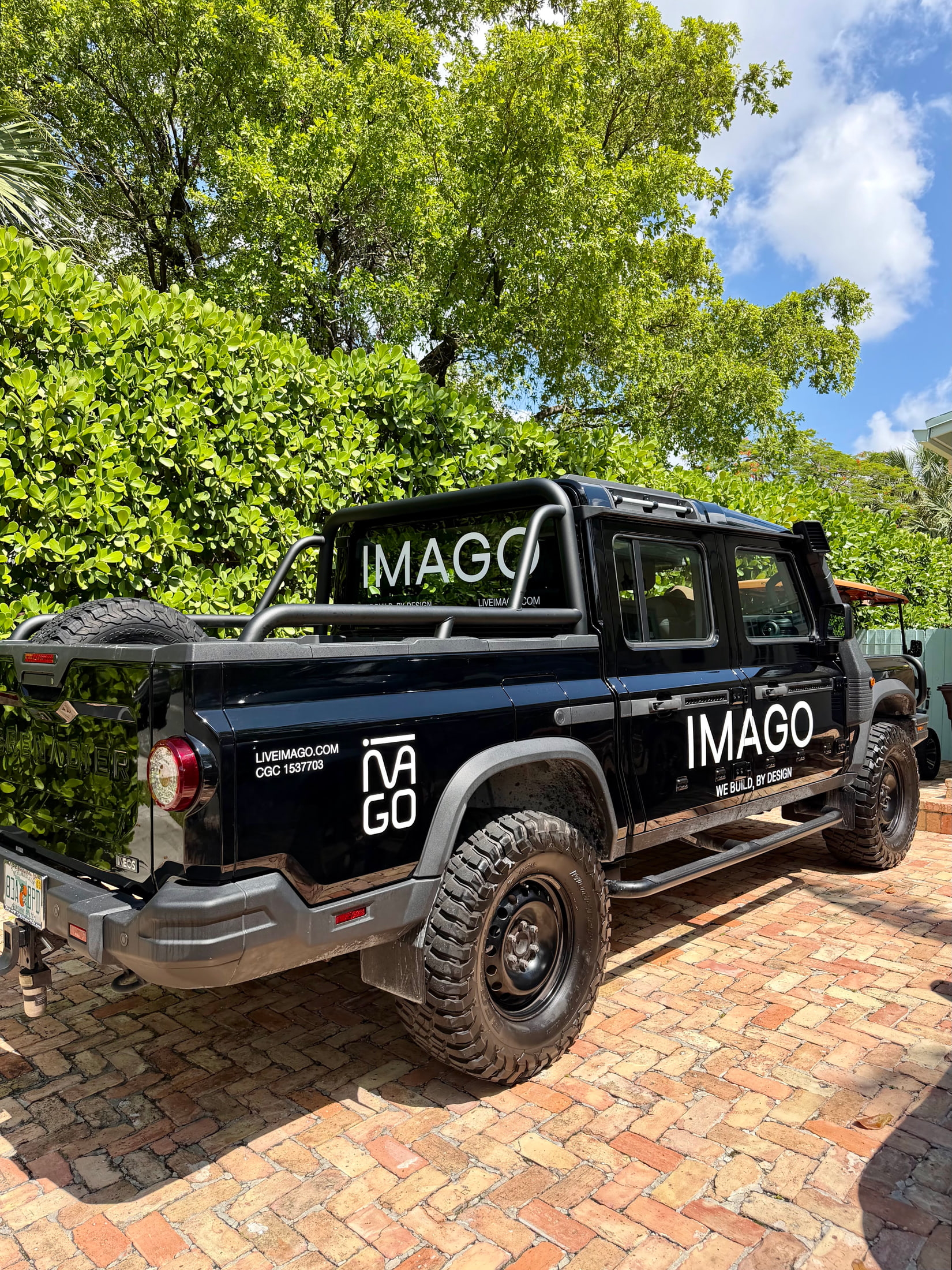 Truck lettering for a design-build firm for IMAGO